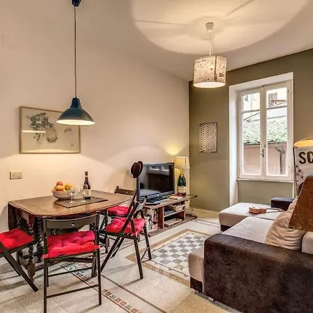 Monti Coliseum 2nd Floor 3 Bedroom * Rom