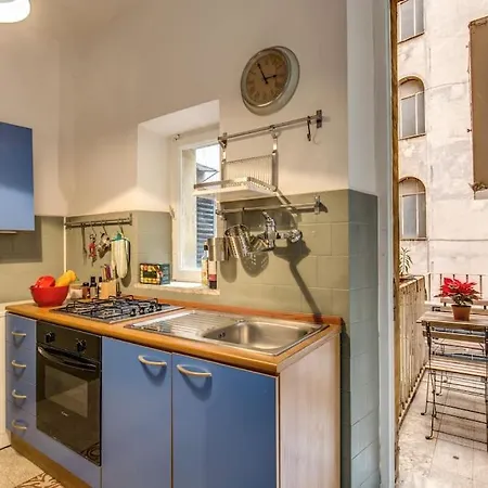 Monti Coliseum 2nd Floor 3 Bedroom Lejlighed Rom