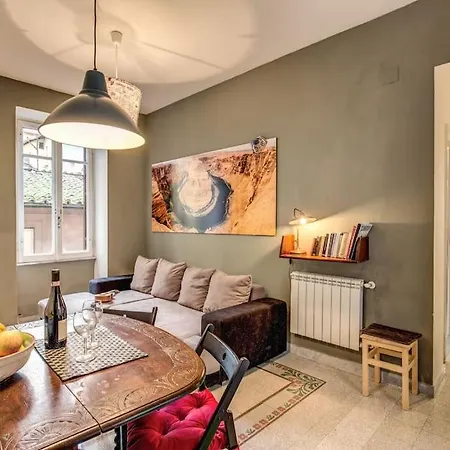 Monti Coliseum 2nd Floor 3 Bedroom * Rom