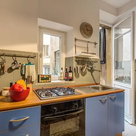 Monti Coliseum 2nd Floor 3 Bedroom * Rom