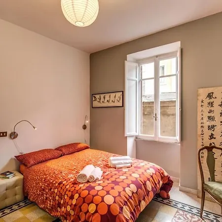 Monti Coliseum 2nd Floor 3 Bedroom * Rom